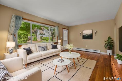62 Lester Street New London CT 06320