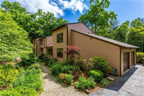 16 Highridge Drive Granby CT 06035