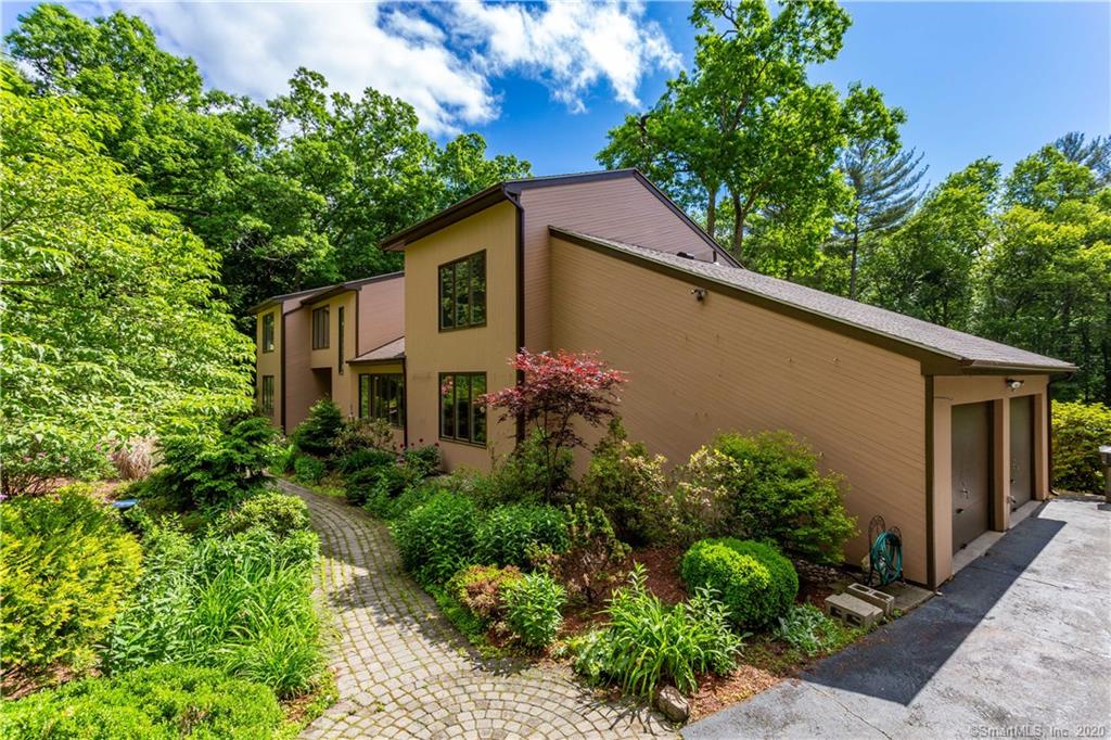 16 Highridge Drive Granby CT 06035