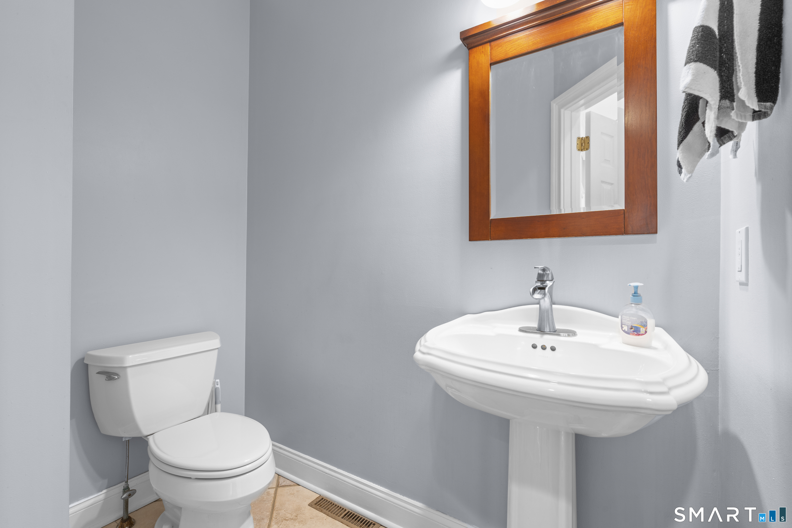 332 Hattertown Road Monroe CT 06468