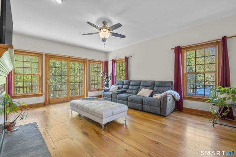 332 Hattertown Road Monroe CT 06468