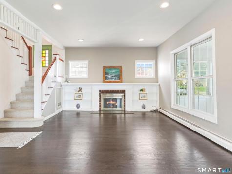 8 Parkland Place Milford CT 06460