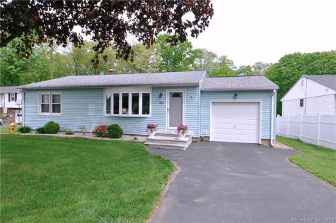 130 White Avenue Middlebury CT 06762