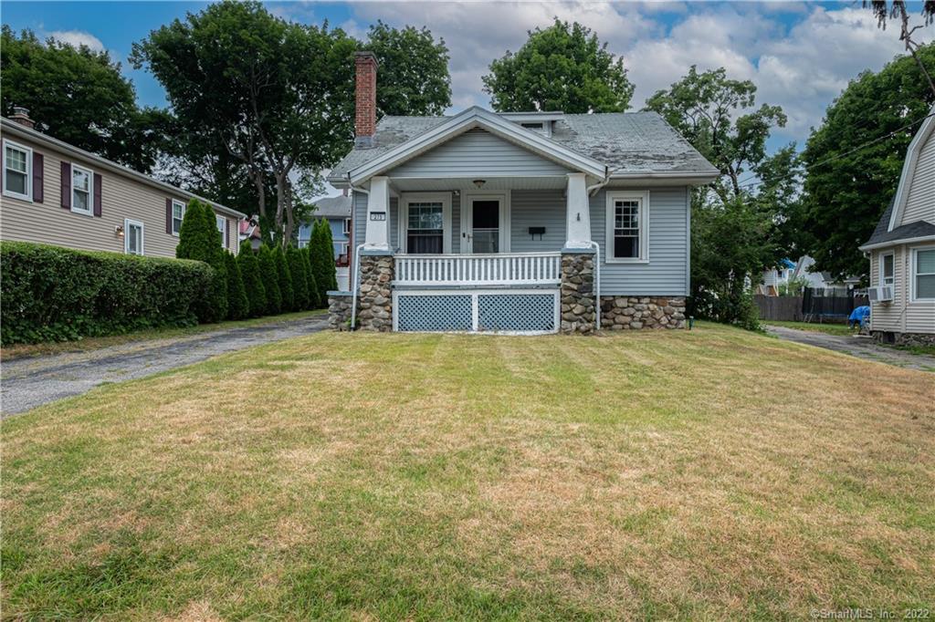 275 Fairlawn Avenue Waterbury CT 06705