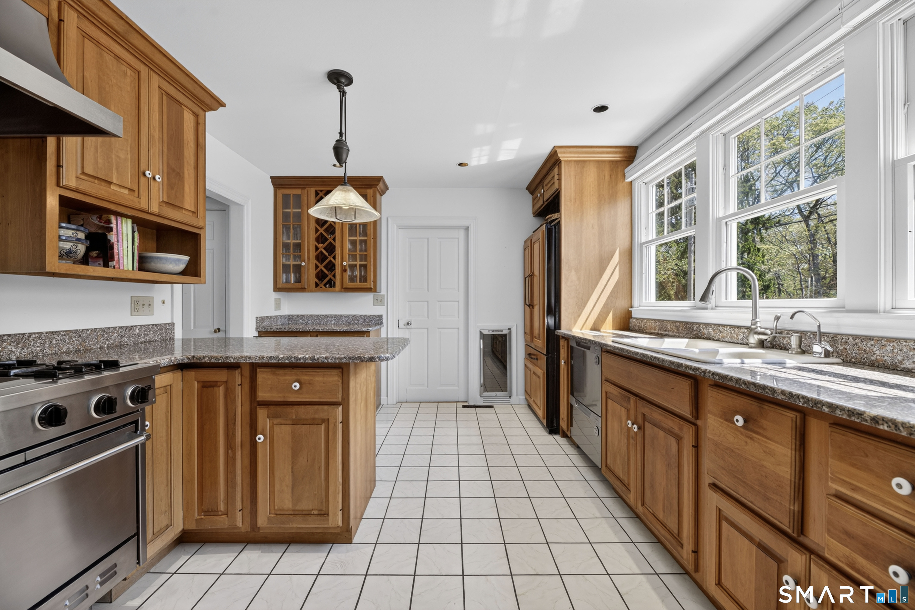 32 Money Point Road Stonington CT 06355