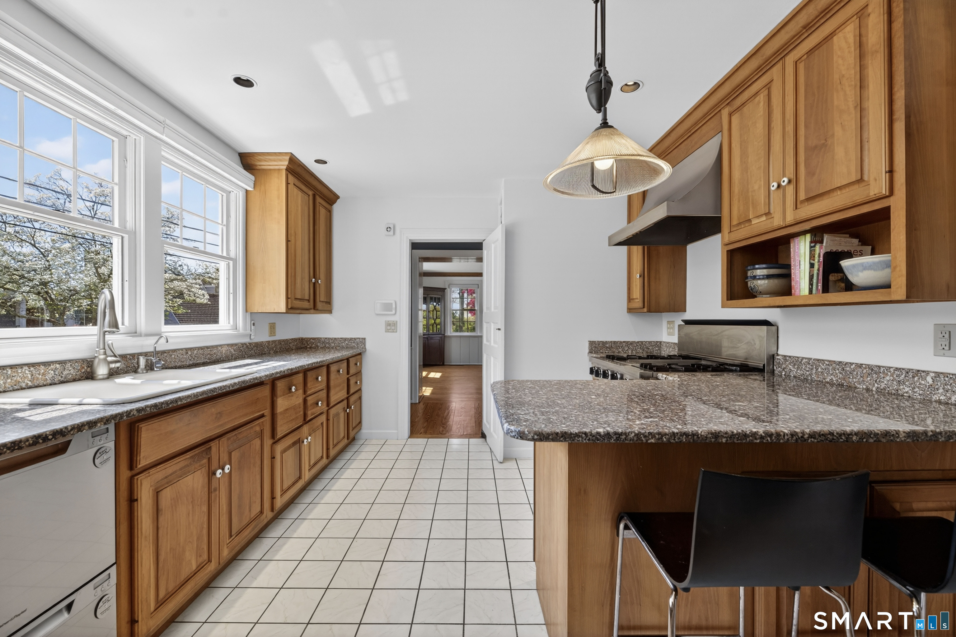 32 Money Point Road Stonington CT 06355