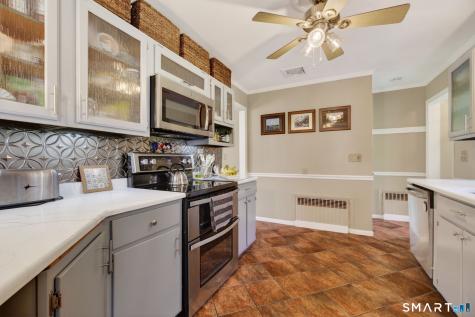 9 Round Hill Drive Monroe CT 06468