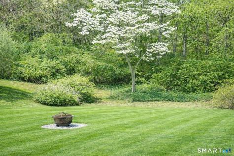 9 Round Hill Drive Monroe CT 06468