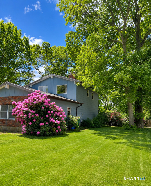 47 Colonial Drive Waterford CT 06385