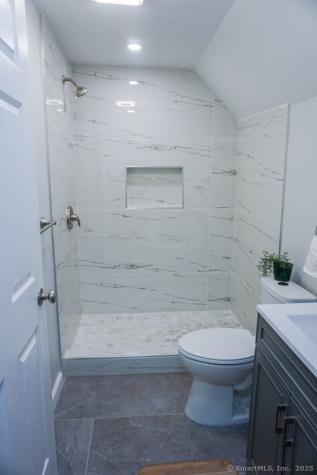 39 South Whitney Street Hartford CT 06106