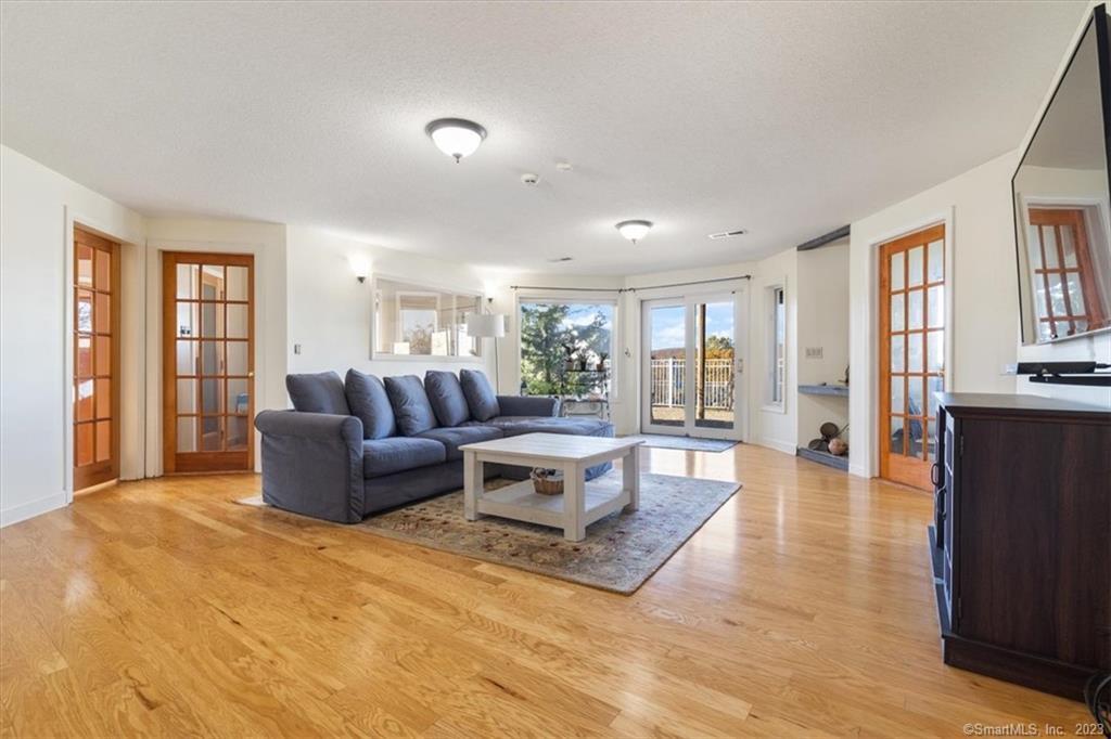 195 Injun Hollow Road Haddam CT 06424