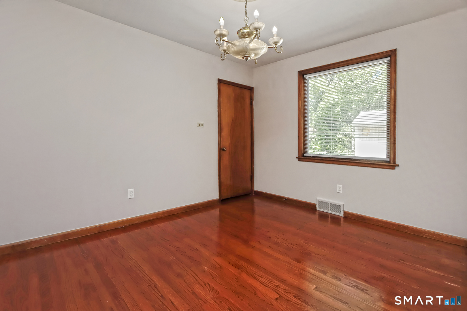 53 Raycroft Street Milford CT 06461