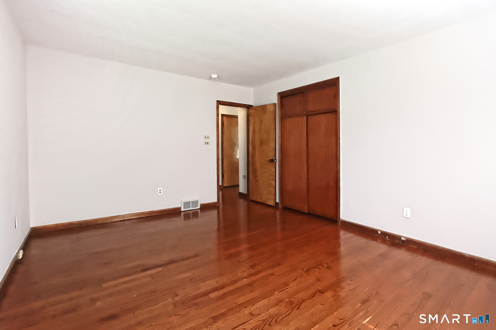 53 Raycroft Street Milford CT 06461