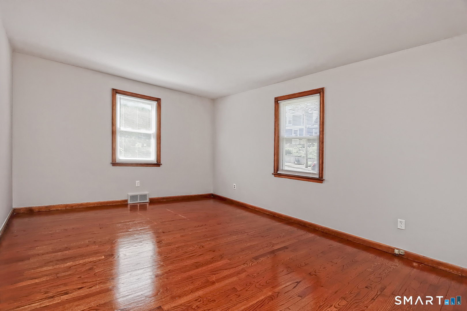 53 Raycroft Street Milford CT 06461