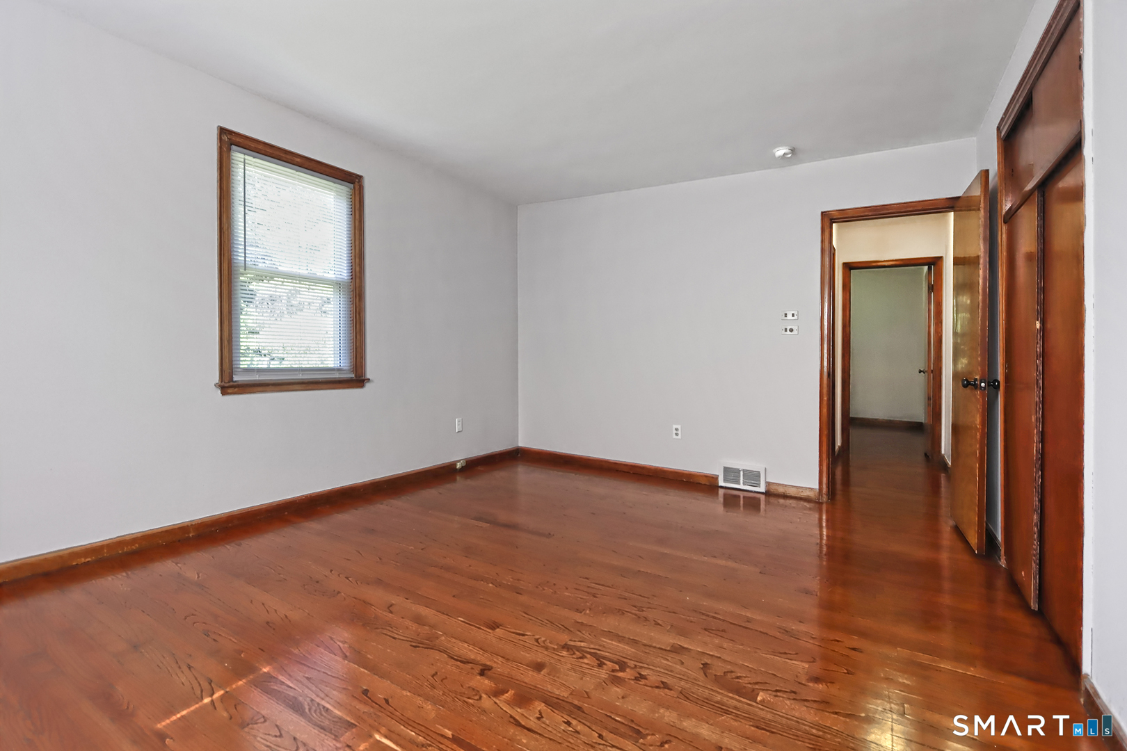53 Raycroft Street Milford CT 06461