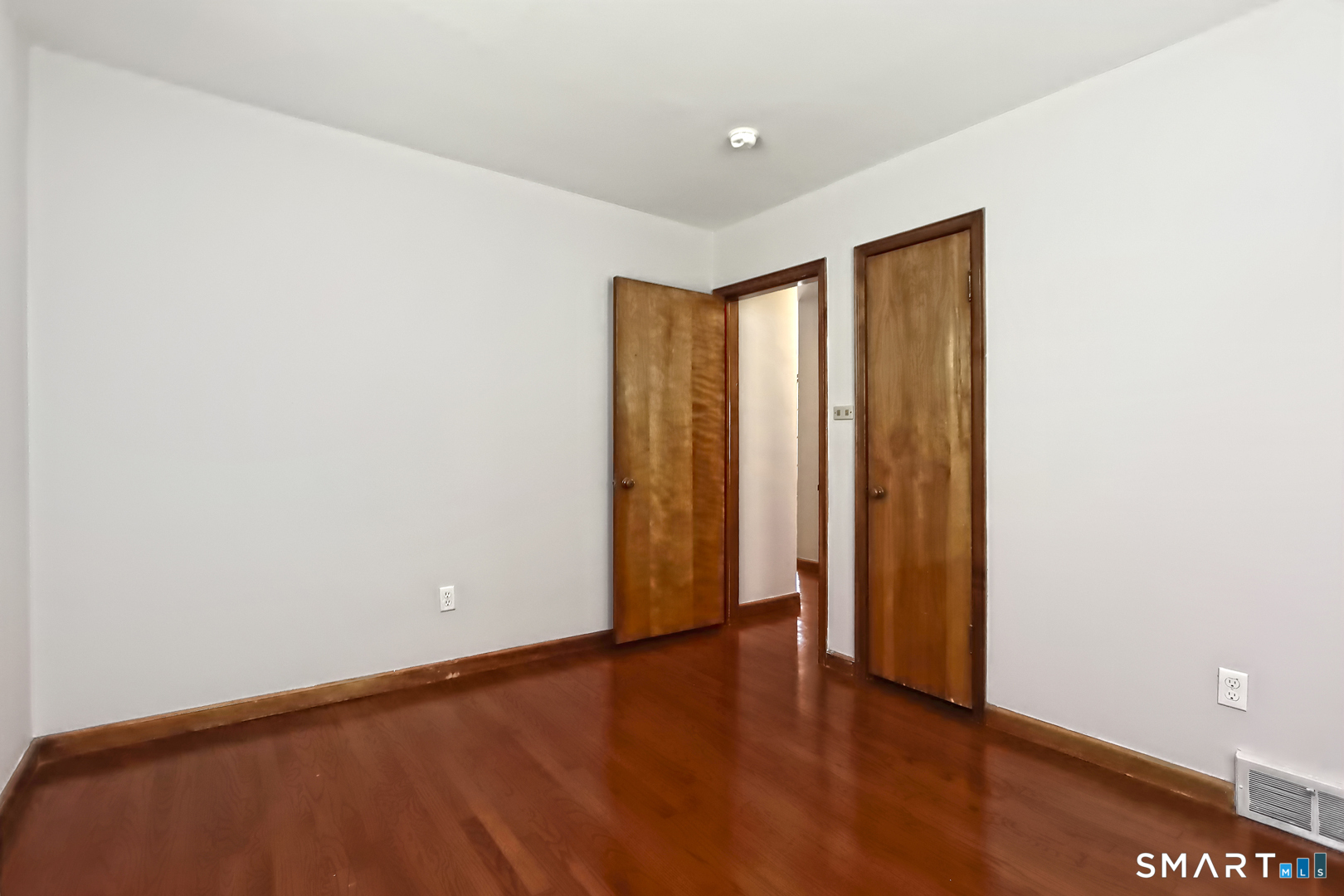 53 Raycroft Street Milford CT 06461