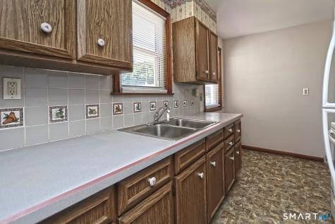 53 Raycroft Street Milford CT 06461