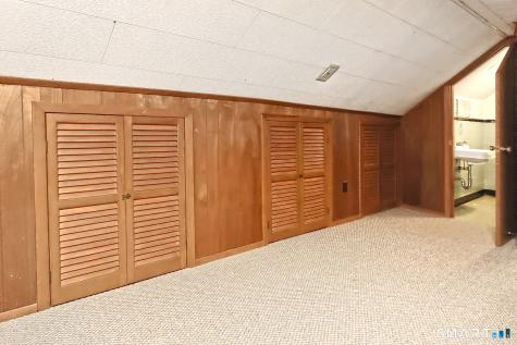 53 Raycroft Street Milford CT 06461