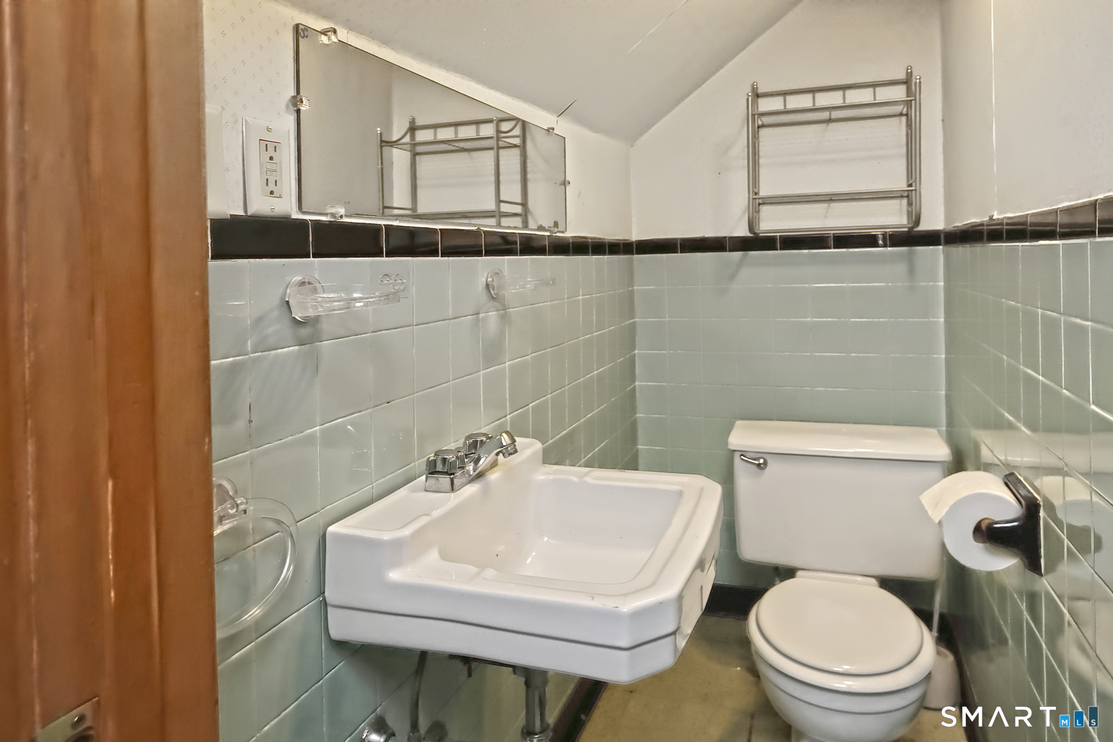 53 Raycroft Street Milford CT 06461