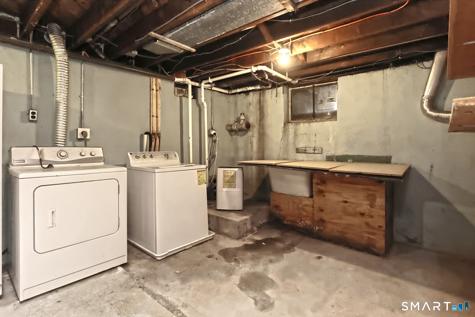 53 Raycroft Street Milford CT 06461