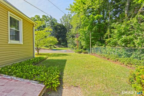 53 Raycroft Street Milford CT 06461