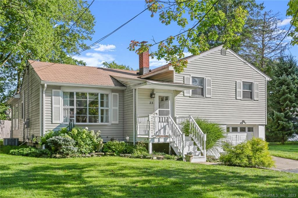 23 Greenbriar Circle Fairfield CT 06824