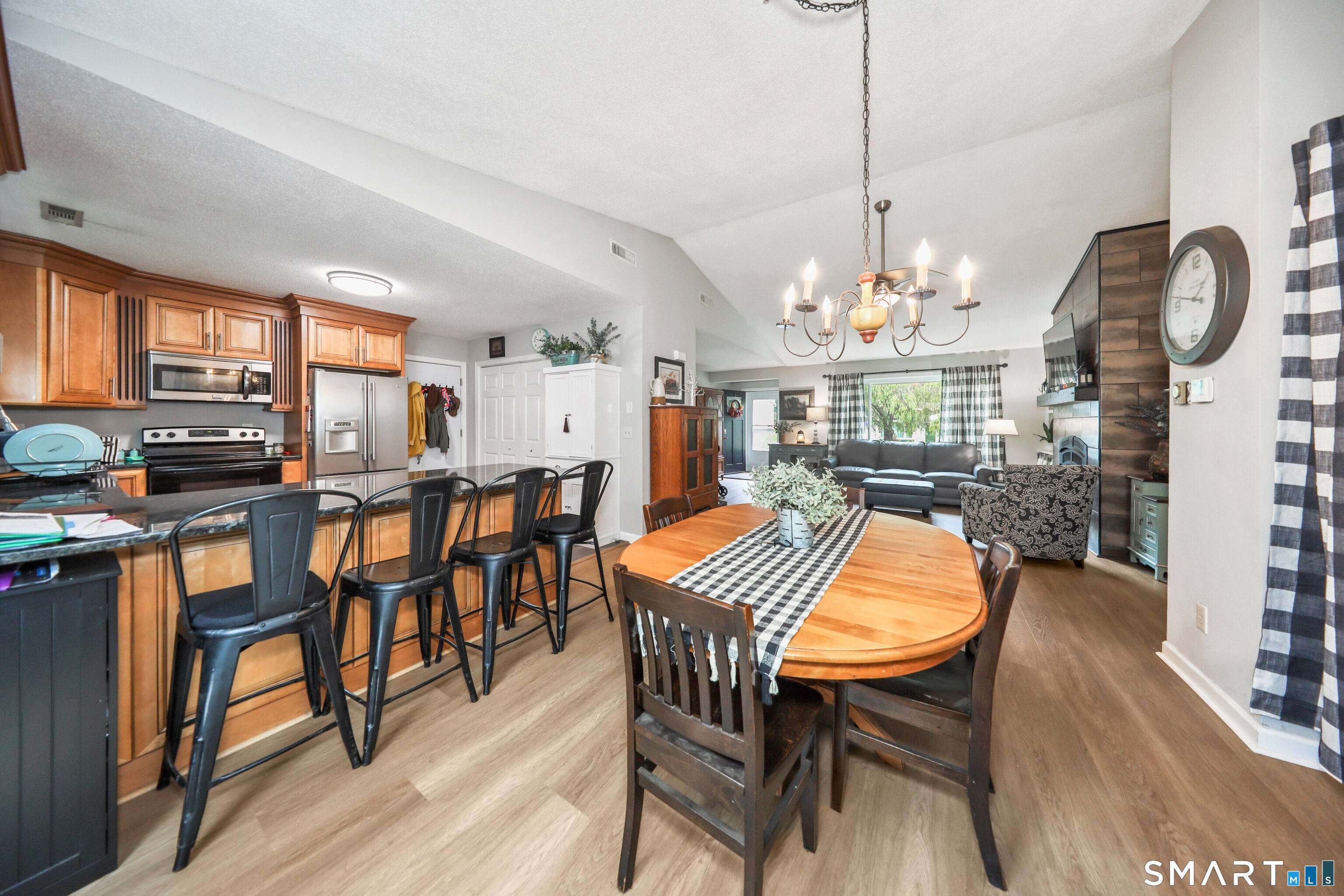 44 Algonquin Way Bristol CT 06010