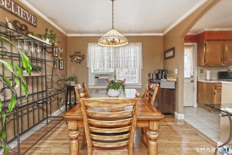 30 Squire Court Milford CT 06460