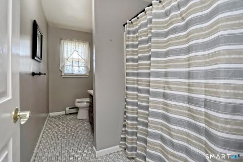 30 Squire Court Milford CT 06460