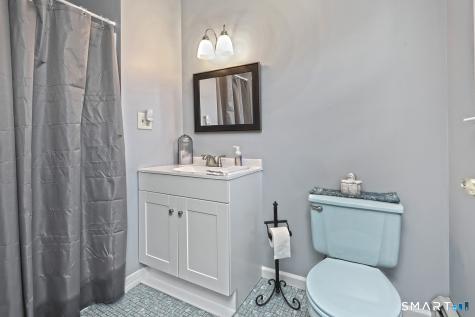 30 Squire Court Milford CT 06460