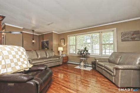 30 Squire Court Milford CT 06460