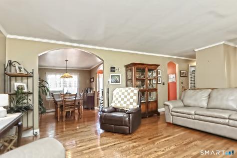 30 Squire Court Milford CT 06460