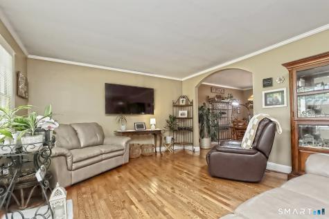 30 Squire Court Milford CT 06460