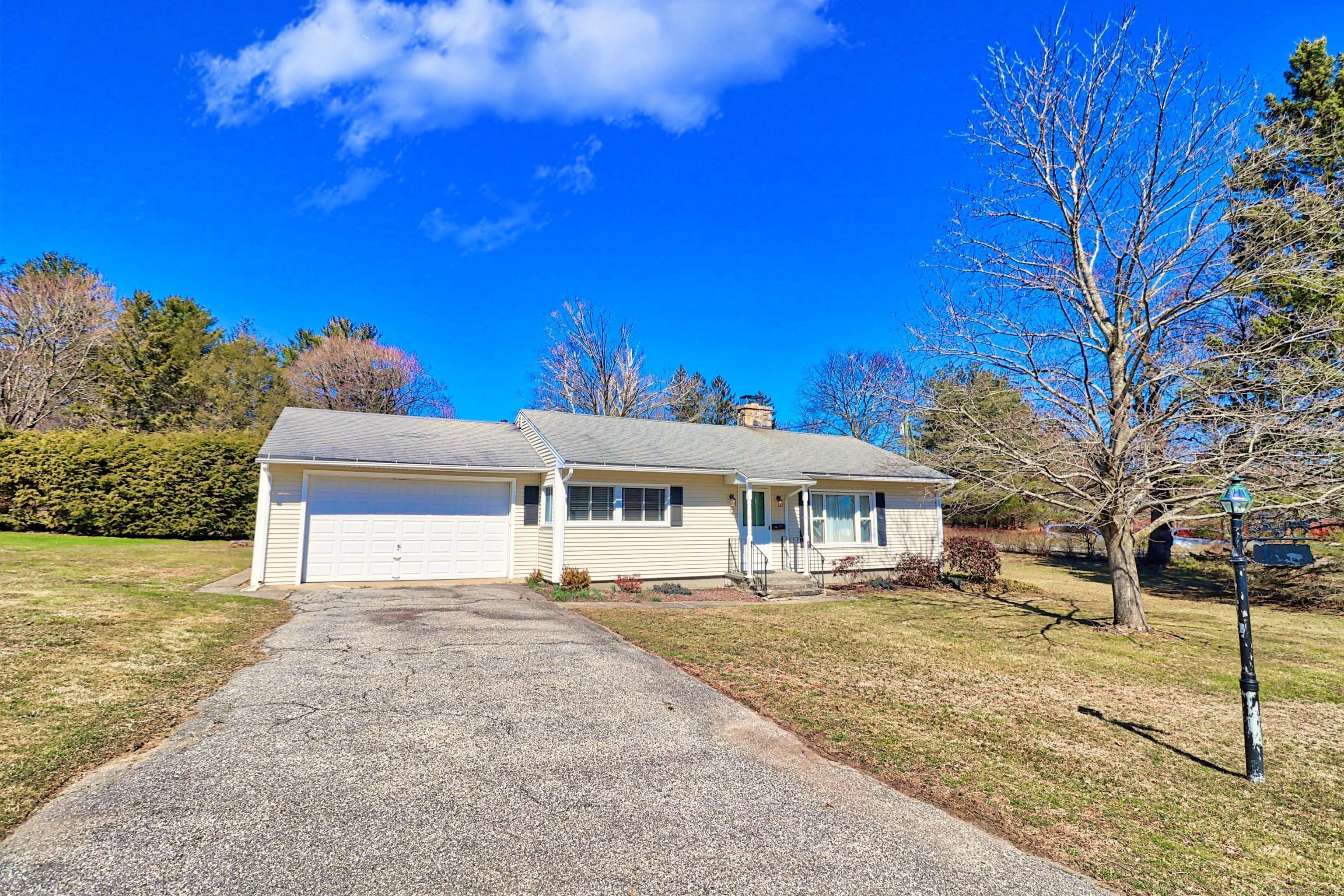 10 Taft Circle Watertown CT 06795
