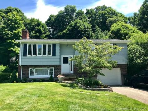 4 Johnson Drive Danbury CT 06811