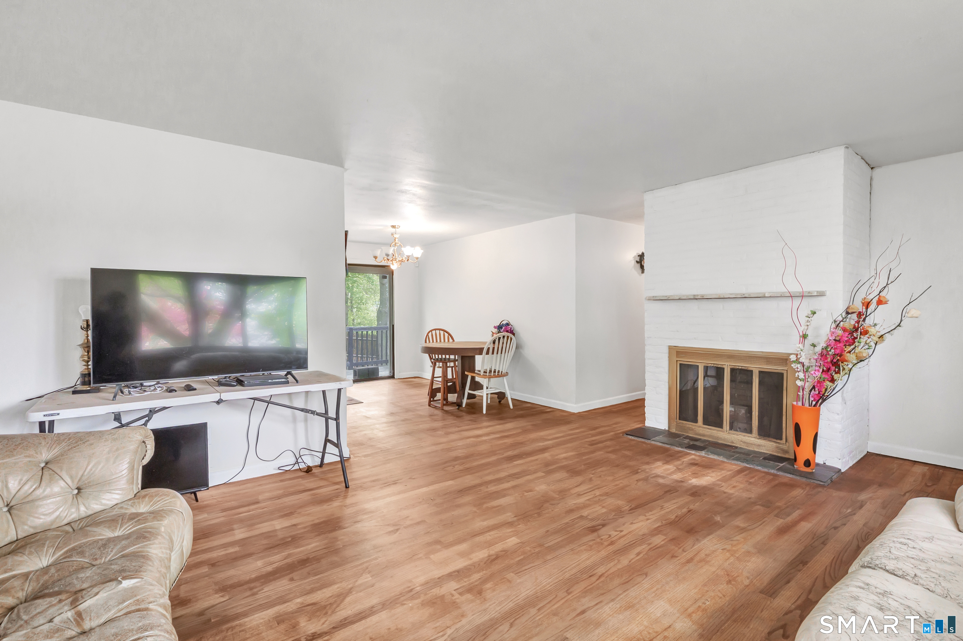 136 Harrison Drive Hamden CT 06514