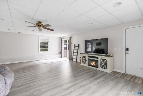 11-R Peach Orchard Road Prospect CT 06712