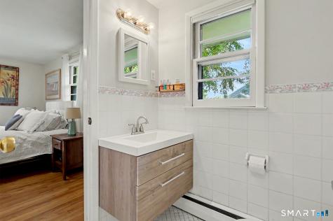 15 Greenleigh Road Fairfield CT 06825