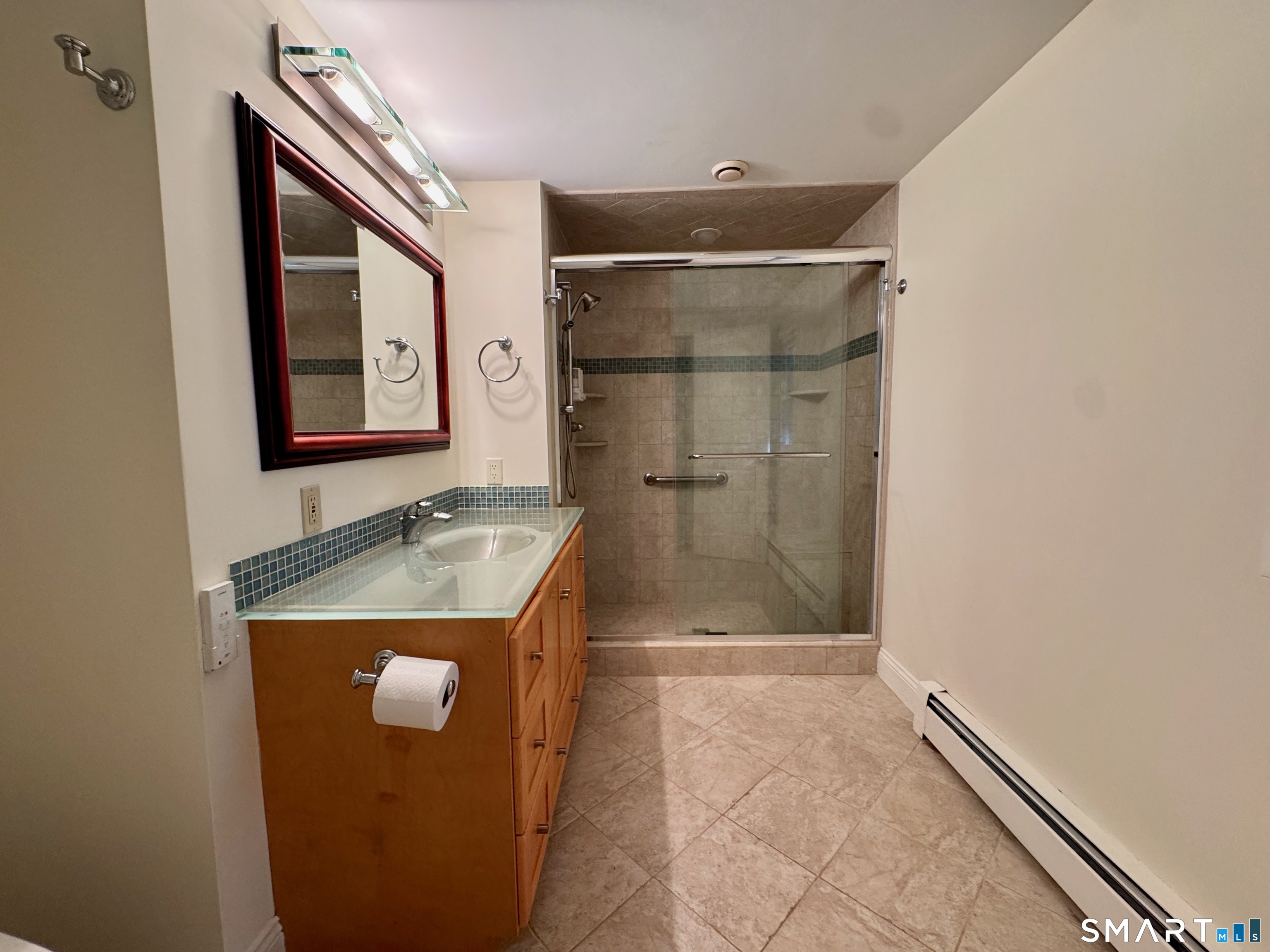 9 Arnold Way South Windsor CT 06074
