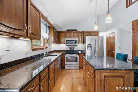 6 Cherrywood Drive Ellington CT 06029