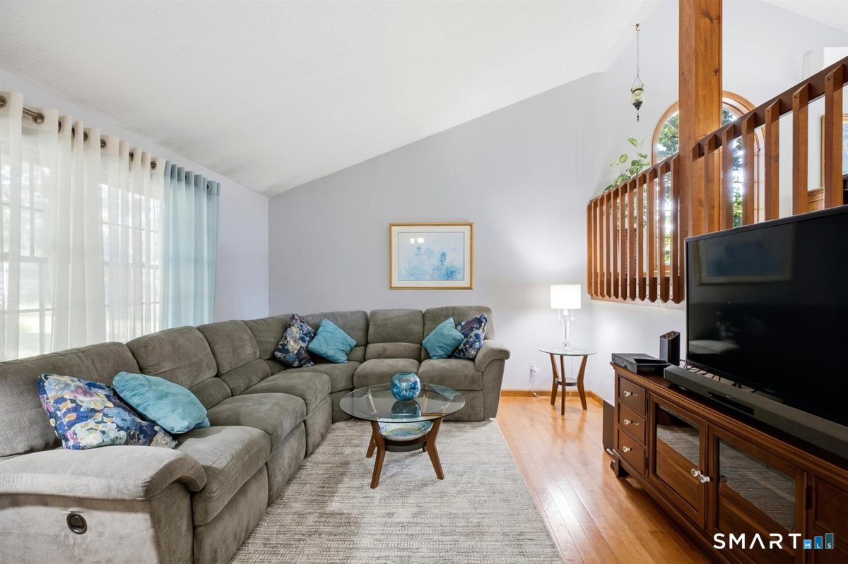 6 Cherrywood Drive Ellington CT 06029