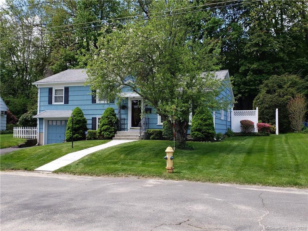 47 Sunnybrook Bend Waterbury CT 06708