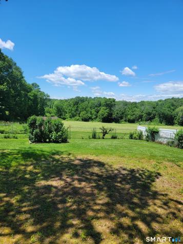 527 East North Street Suffield CT 06078
