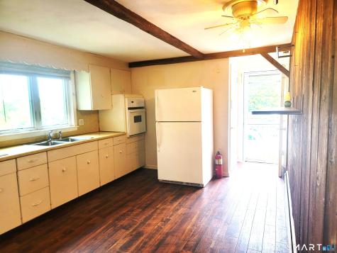 527 East North Street Suffield CT 06078