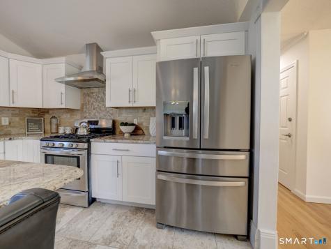 11 Avondale Lane Middletown CT 06457