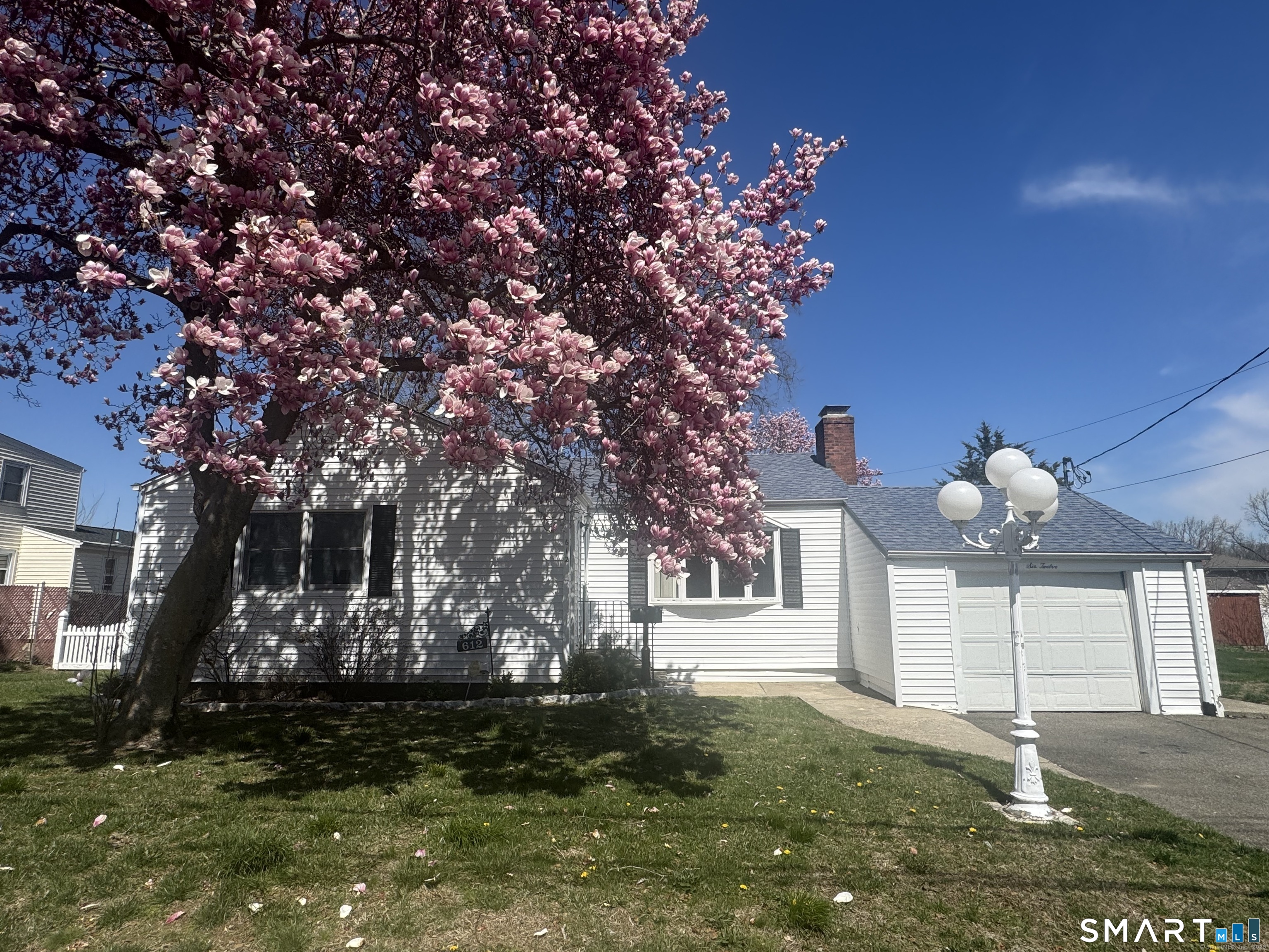 612 Goldenrod Avenue Bridgeport CT 06606