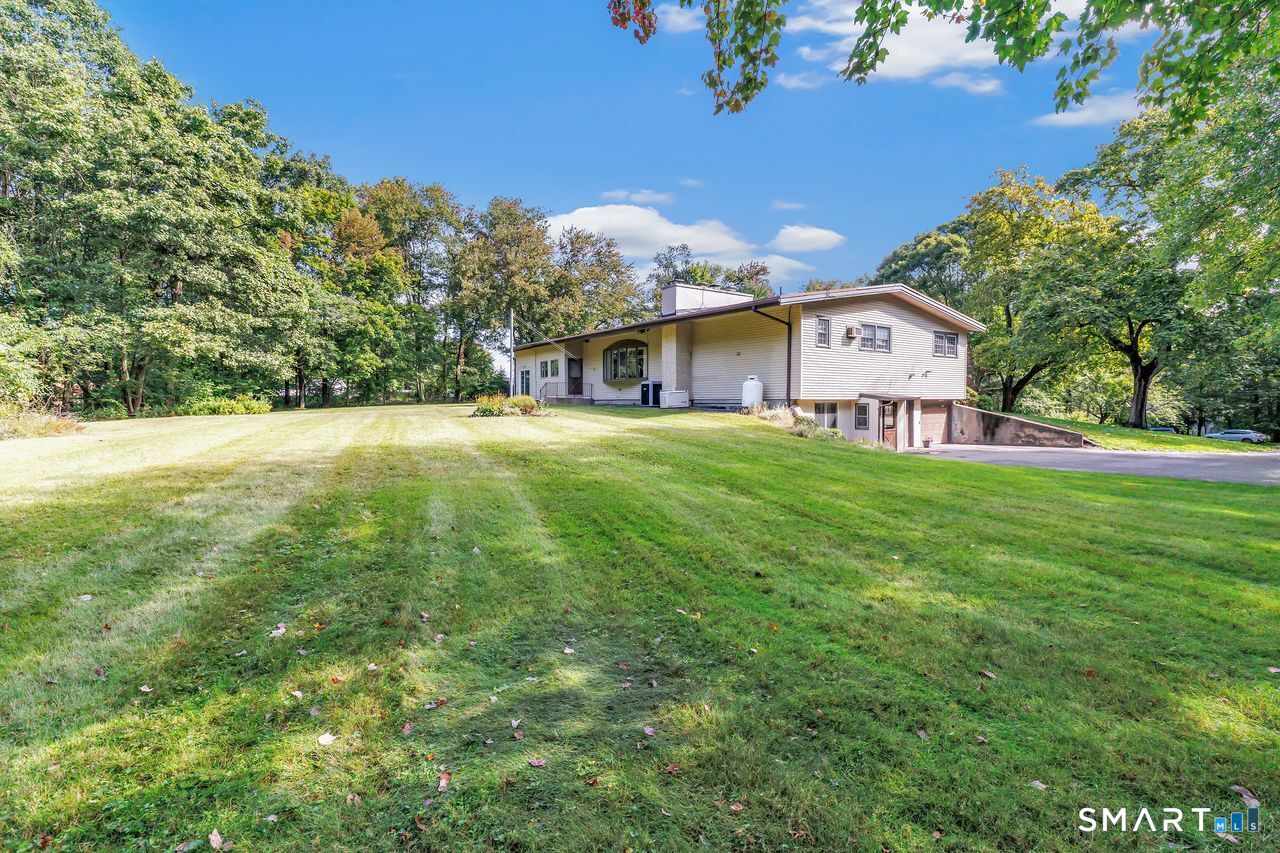 10 Lombard Drive Prospect CT 06712