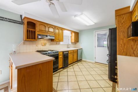 28 Beechwood Road Plainville CT 06062