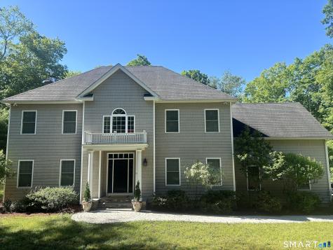 50 Brookhills Road Branford CT 06405