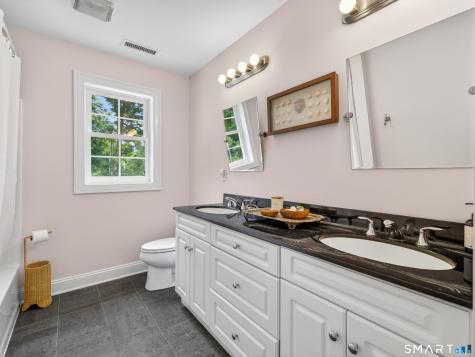 50 Brookhills Road Branford CT 06405